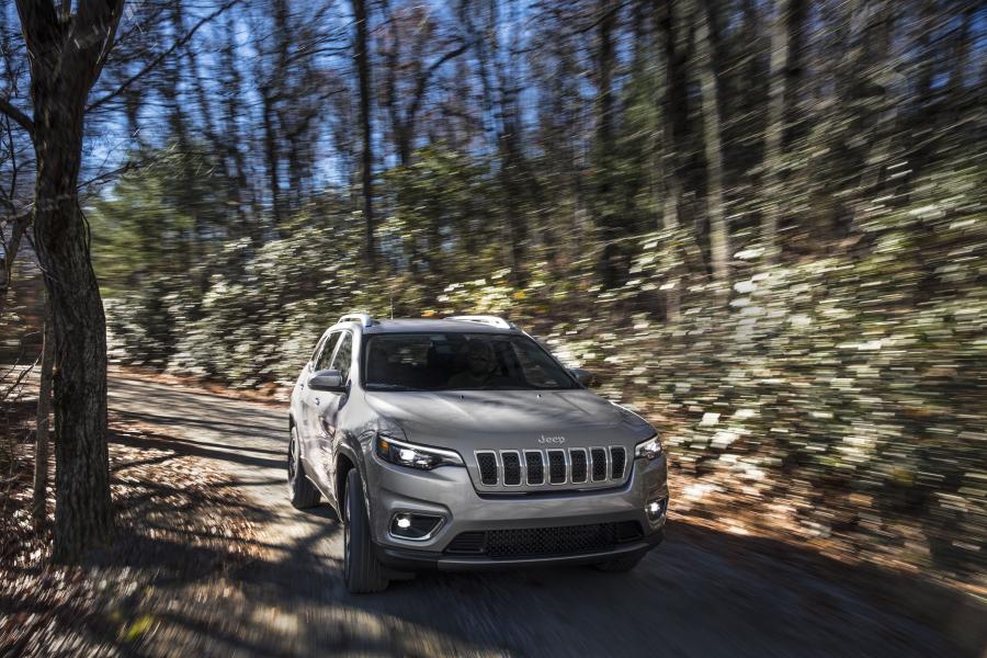  Jeep Cherokee Limited (KL) 2018 года  (NA) (фото 3 из 41)